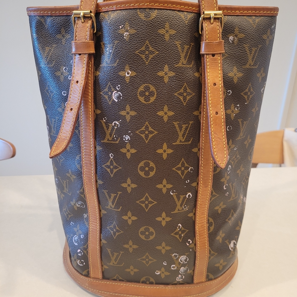 Louis Vuitton Bucket GM tote bag